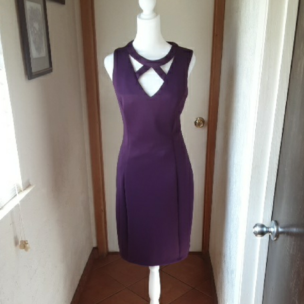 Guess Purple Sheath Midi Dress Halter Neckline 95%Polyester 5%Spandex NEW